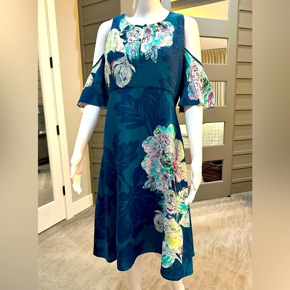 Maeve Dresses & Skirts - Maeve by Anthropologie Elia Cold Shoulder Floral Midi Dress Size 8